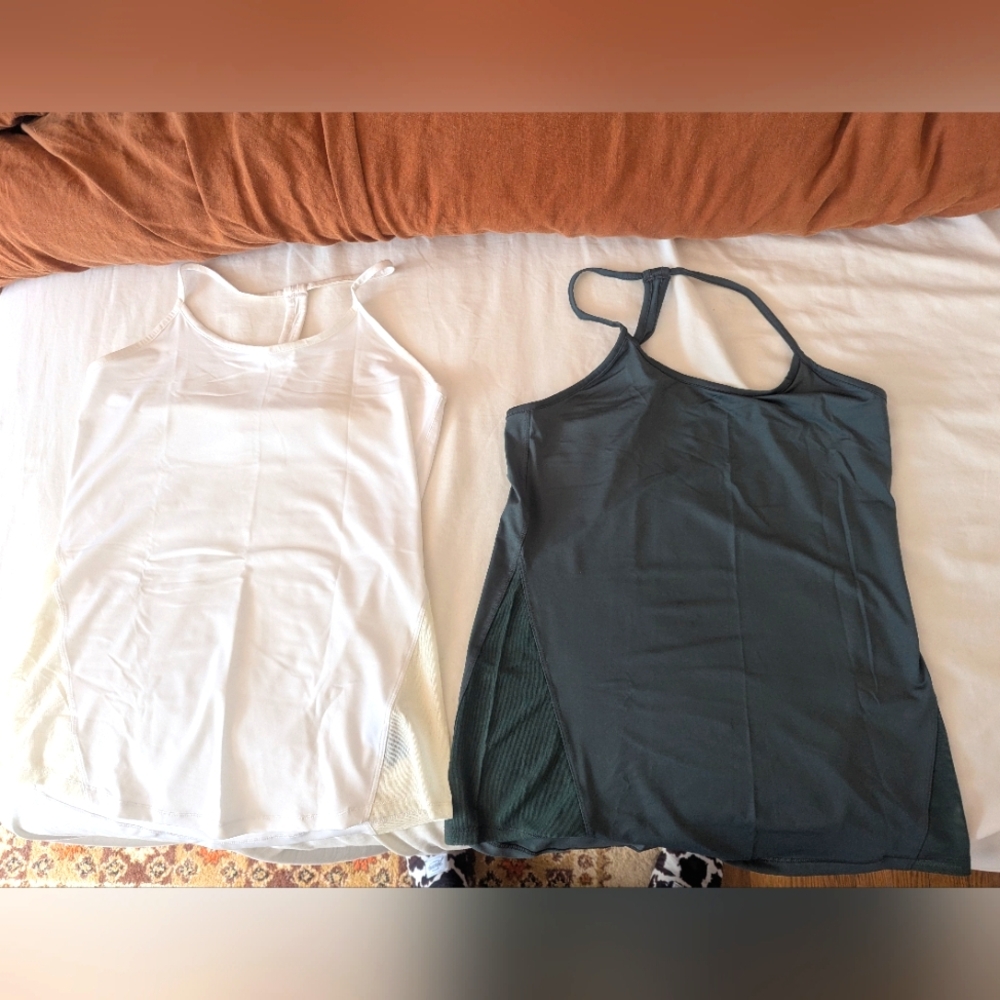 Set Of 2 New Champion Athletic yoga Women's Tops Small Green And White
